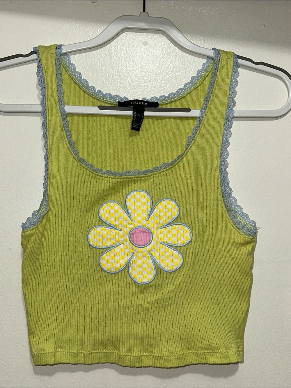 Forever 21 Green Daisy Appliqué Lace Trim Cropped Tank